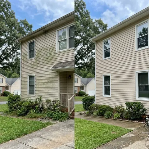 House Siding Soft-Wash